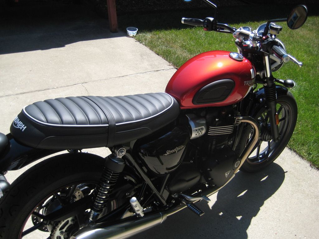 triumph t120 comfort seat