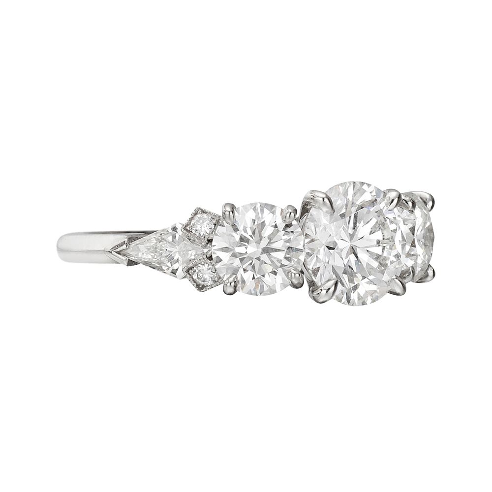 Sparkly eye candy found at thefacetlounge.com!