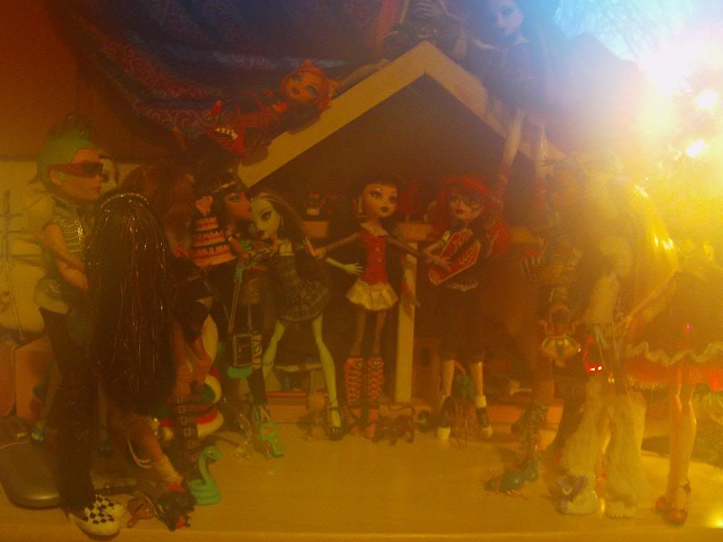 Monsterienjoulutervehdys016_zps2af8b0f7.jpg