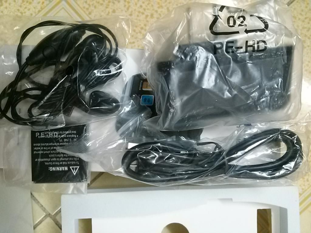 Đồng Hồ Kết Hợp Điện Thoại Thông Minh - 8