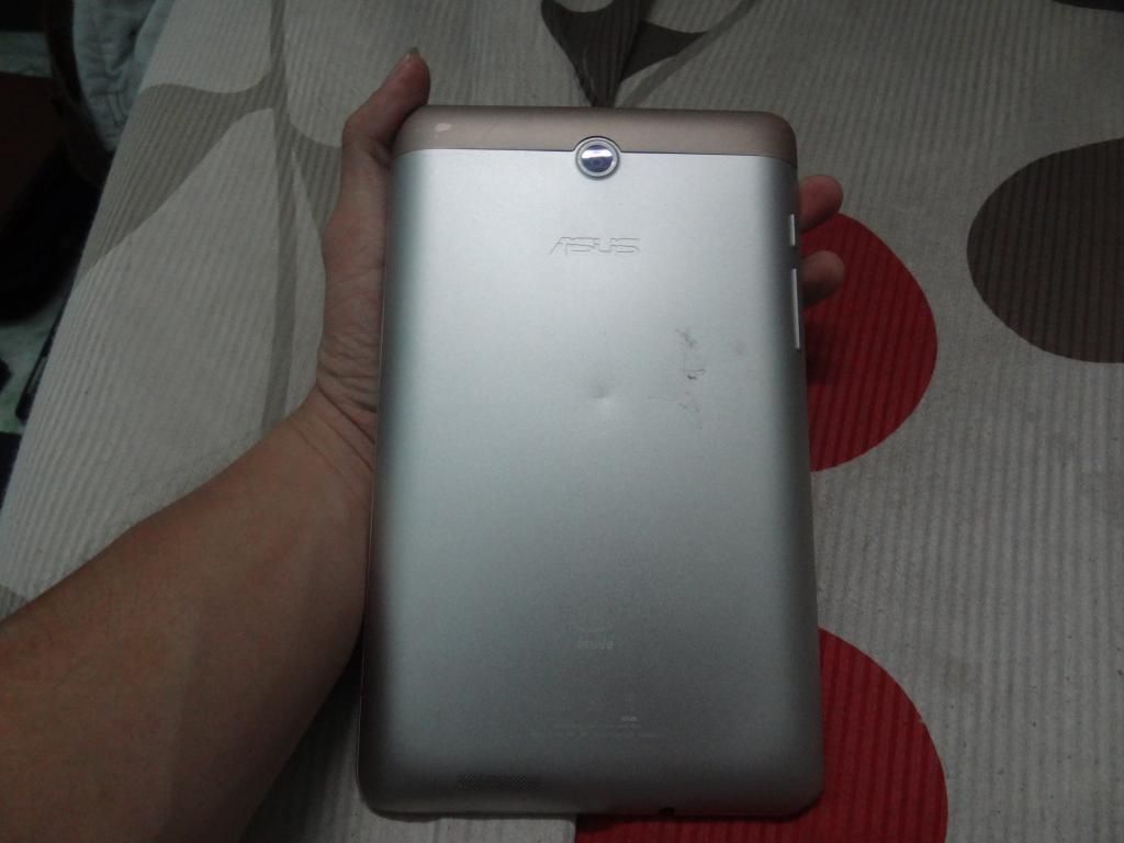 Bán nhanh 2 em Asus k004 & Asus K012 Wifi +3G nghe gọi như điện thoại, giá rẻ nè - 3