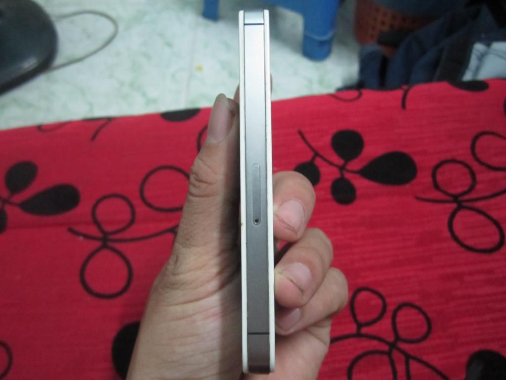 Bán nhanh Iphone 4S 64G White lock Nhật đang chạy OS 6 tặng sim ghép, giá tốt nhất - 2