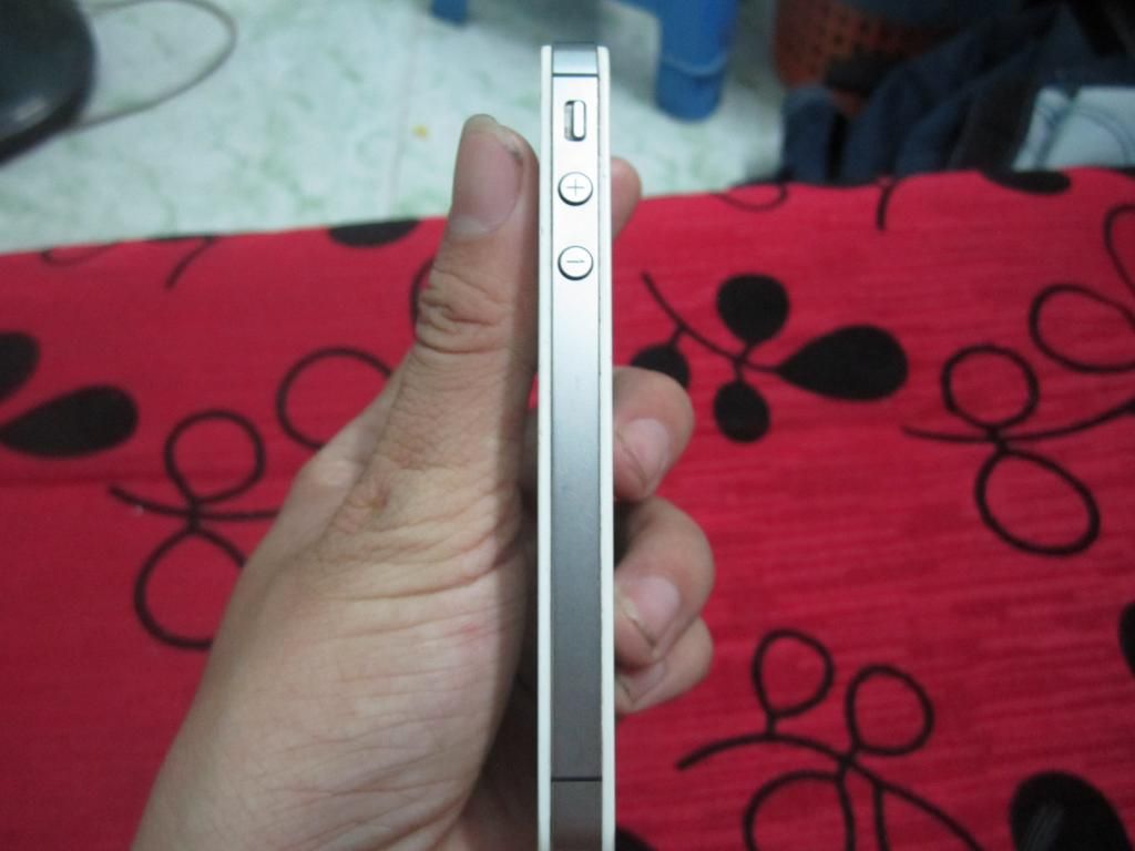 Bán nhanh Iphone 4S 64G White lock Nhật đang chạy OS 6 tặng sim ghép, giá tốt nhất - 3
