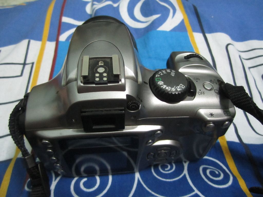 Bán nhanh Canon 300D + Lens Kit 18-55 mới 90%, giá rẻ nhất nè