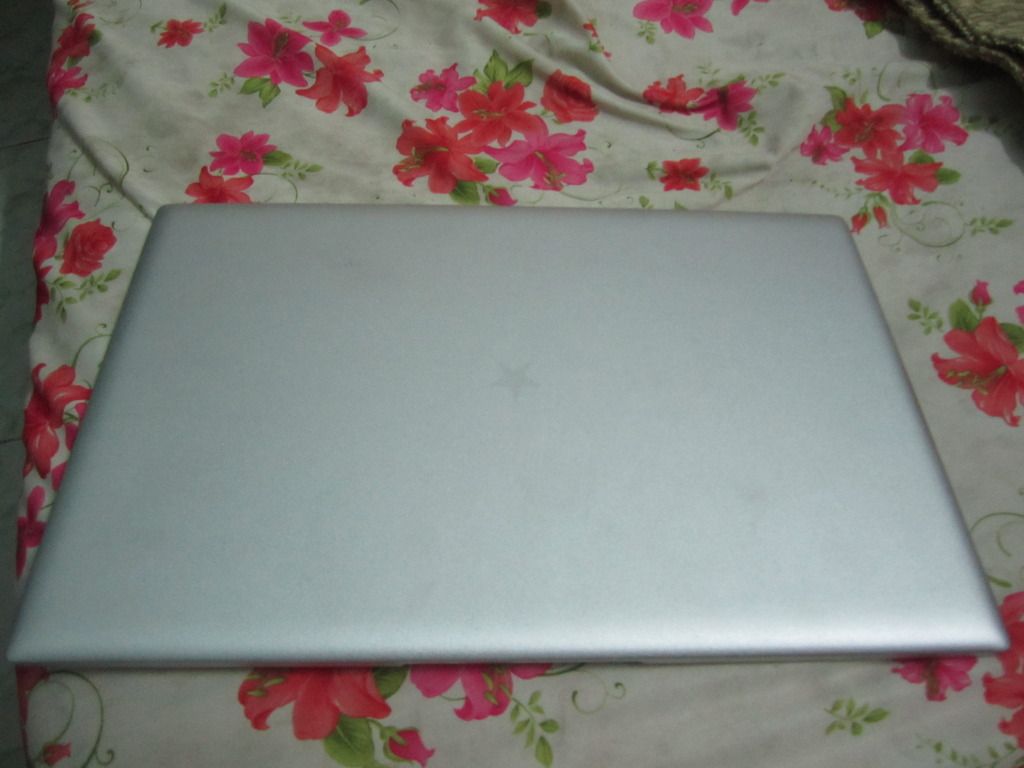 Bán laptop Hangsung U33X Celeron IvyBrighe 1.8G/4G/SSD 128G, mới 98%, giá tốt nhất nè