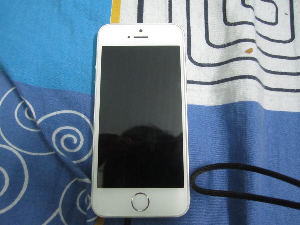 Bán nhanh Iphone 5S White Quốc Tế Mỹ mới 98%, zin 100%, giá tốt nhất nè