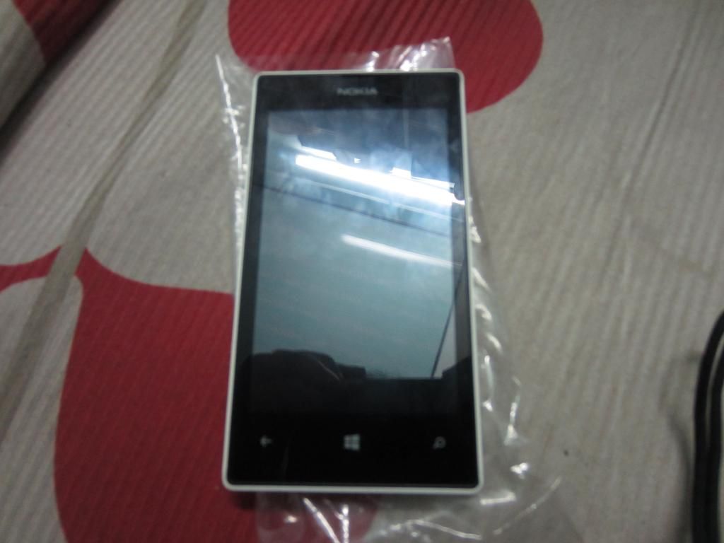 Bán nhanh lumia 520 trắng đẹp 98%, zin 100%, giá rẻ nhất nè