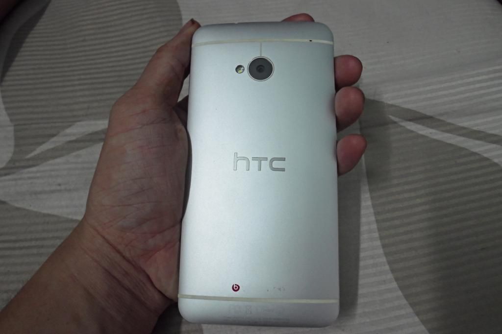Bán nhanh HTC One 32G Trắng xám mới 98%, zin 100%, giá rẻ nhất nè - 1