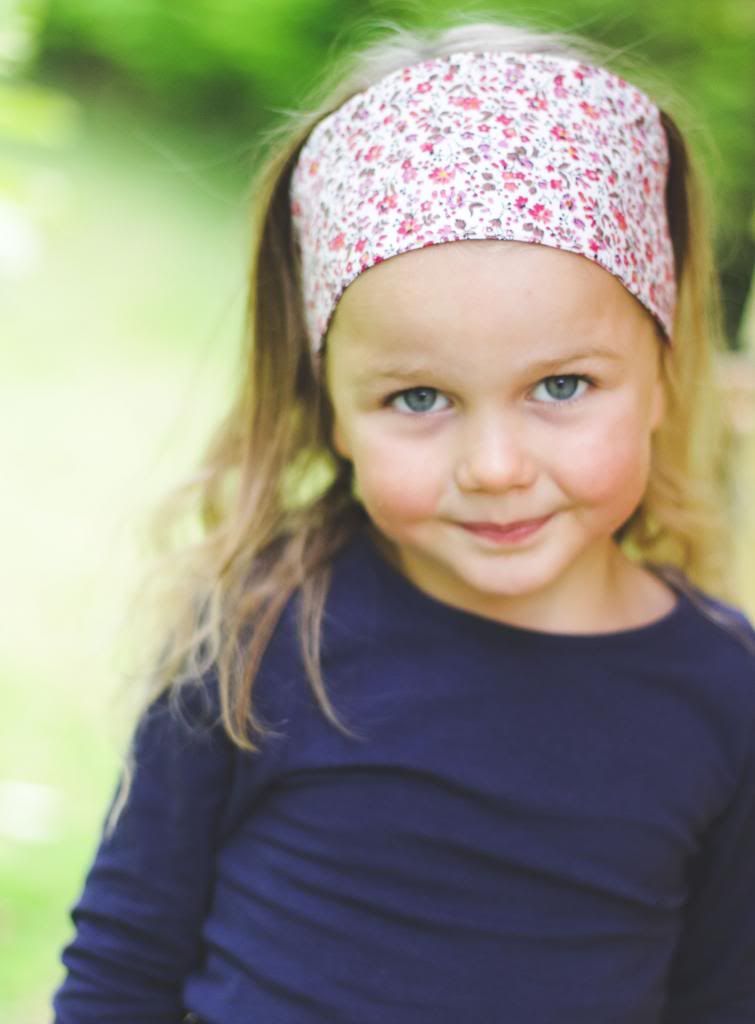 photo Maddieheadband_zpsd46ed9bd.jpg