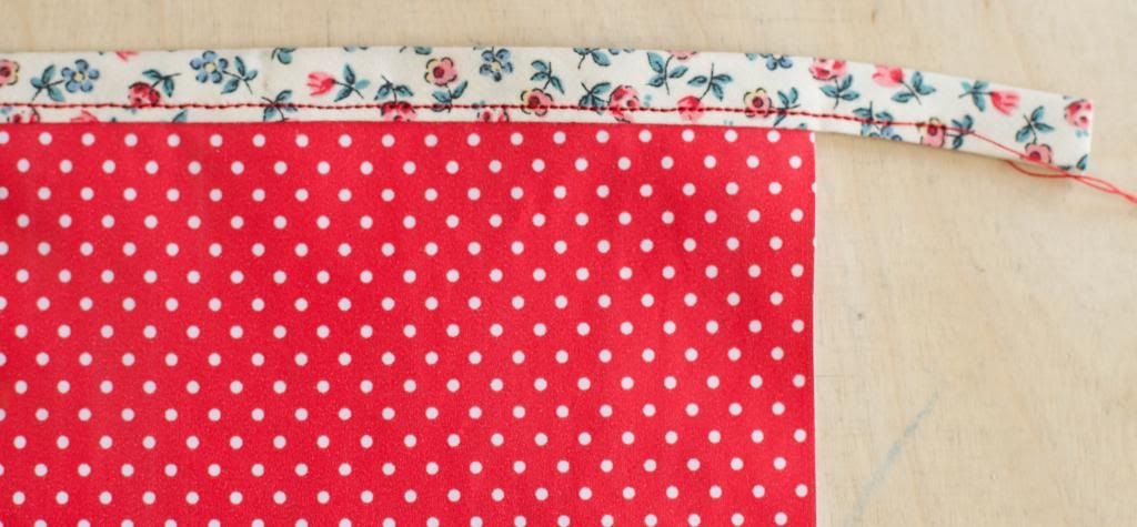 photo SewingMachine8_zps6340e02c.jpg